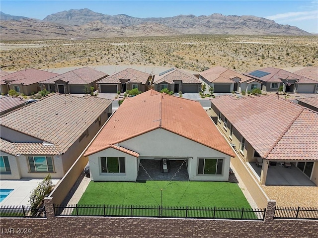 bird's eye view featuring a mountain view