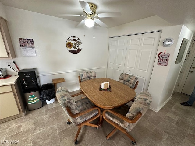 dining room with ceiling fan