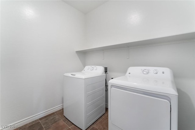 laundry room featuring washer and dryer