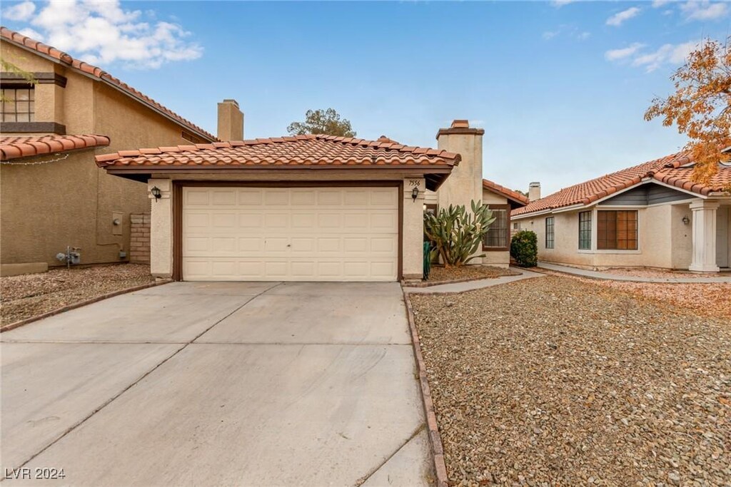 7556 Kalmalii Ave, Las Vegas, NV 89147 - photo 1