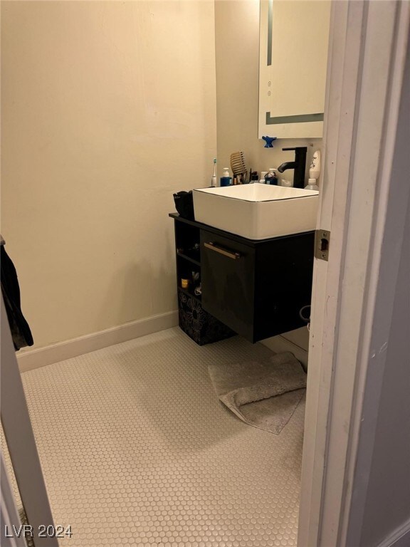 3077 Pinehurst Dr Unit A, Las Vegas, NV 89109 - photo 14