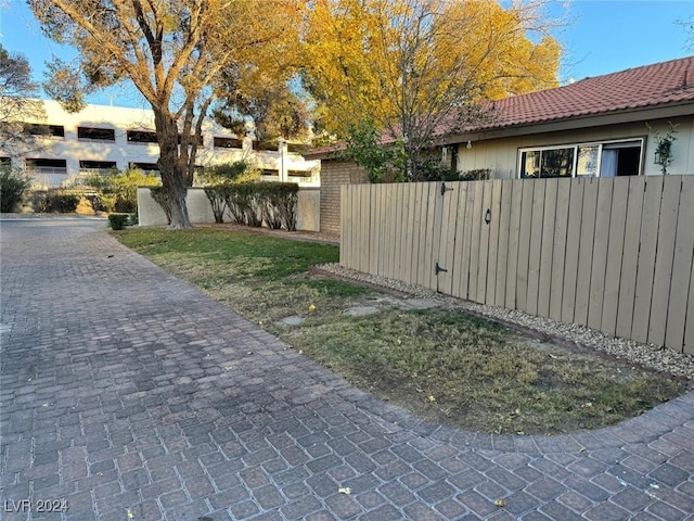 3077 Pinehurst Dr Unit A, Las Vegas, NV 89109 - photo 25
