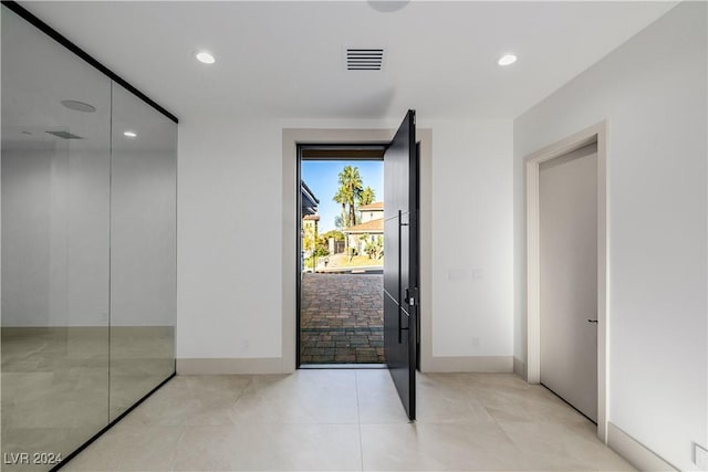 entryway featuring elevator