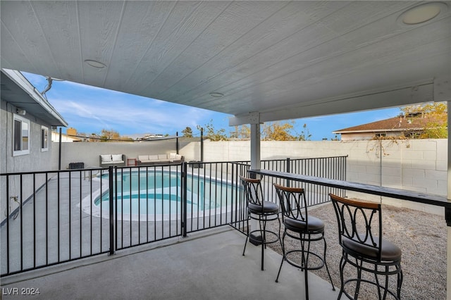 713 Antelope Way, Las Vegas, NV 89145 - balcony featuring view of pool area