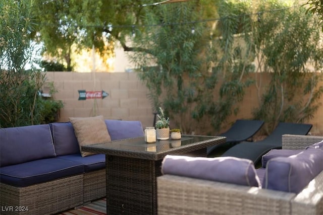 view of patio with outdoor lounge area