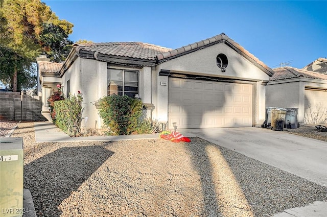 view of front facade featuring a garage