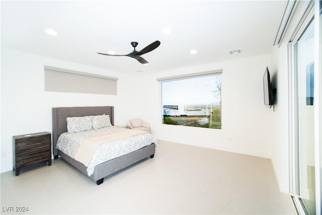 bedroom with ceiling fan