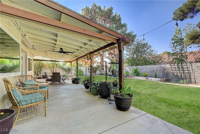 view of patio with ceiling fan