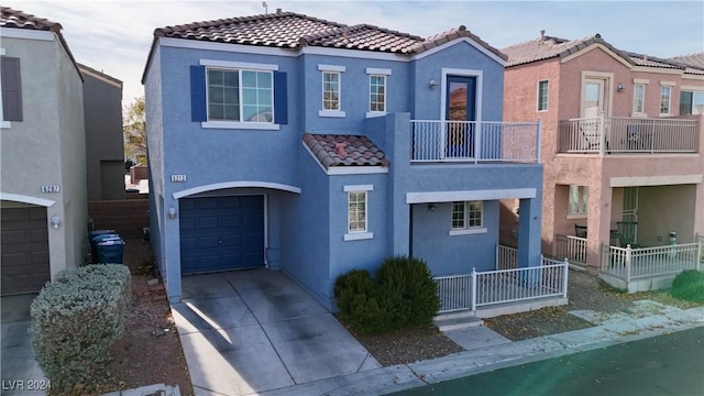 view of front of property featuring a garage