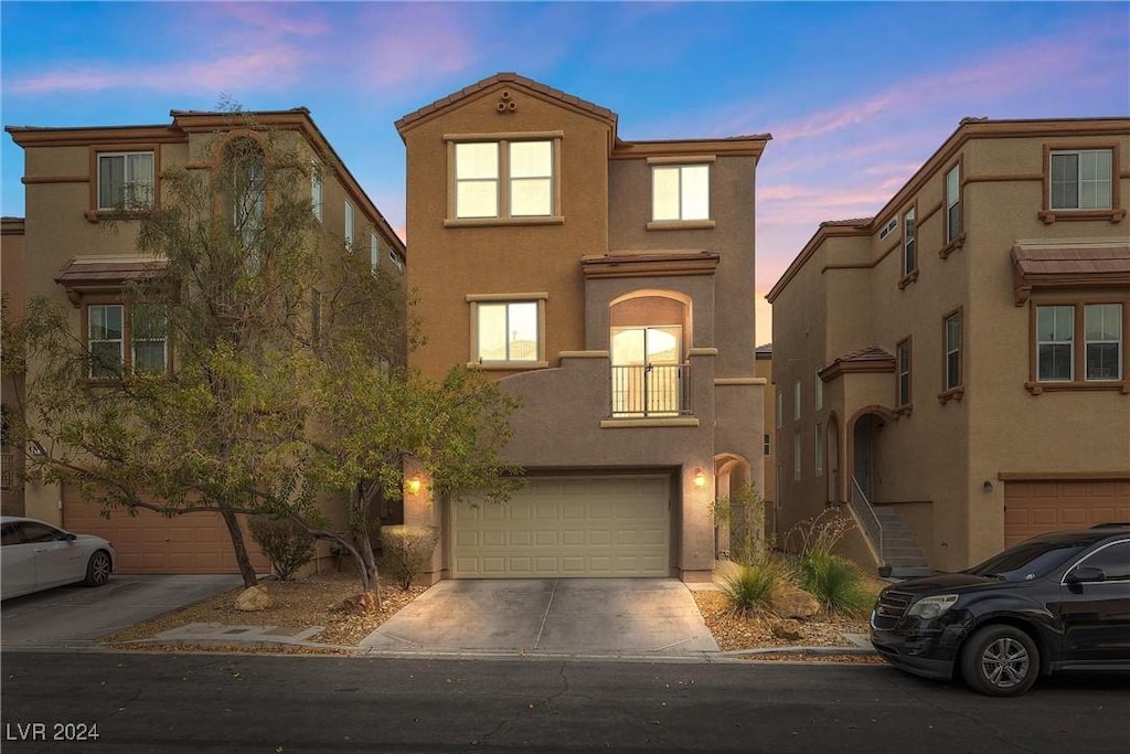 view of front of home featuring a garage