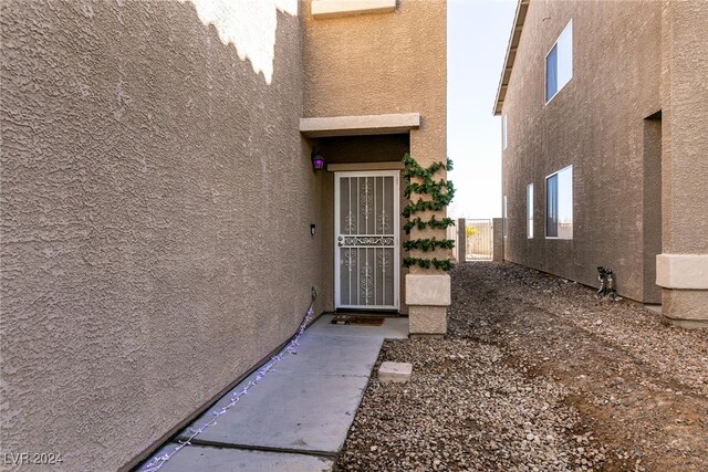 view of property entrance