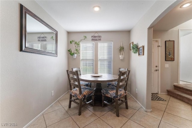 dining room featuring light tile patterned floors