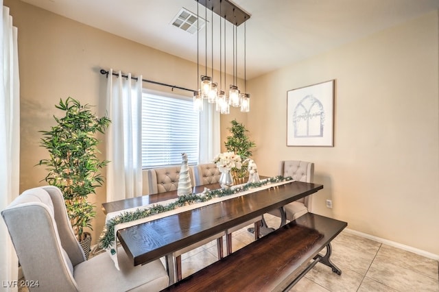 dining room featuring light tile patterned floors