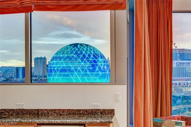 360 E Desert Inn Rd Unit 1402, Las Vegas, NV 89109 - detailed view of a city view