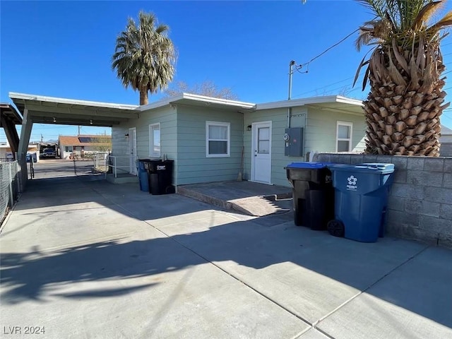 14 California Way, Henderson, NV 89015 - back of house featuring a carport