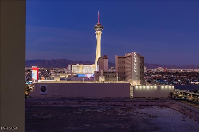 city view featuring a mountain view