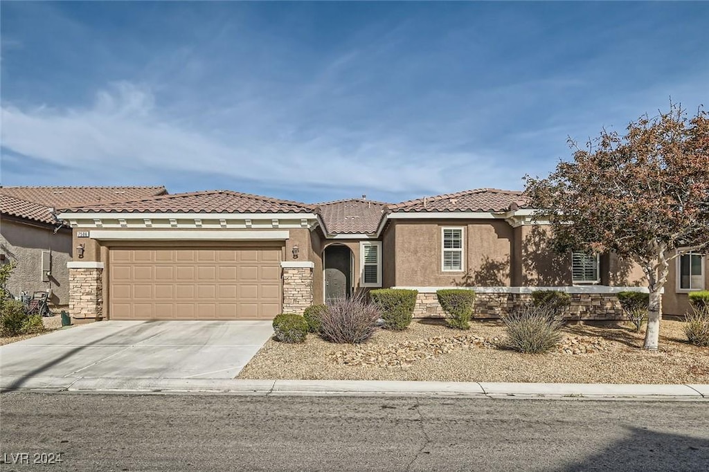 view of front of house with a garage