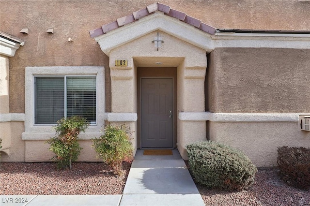 view of property entrance