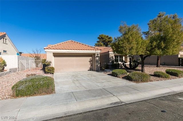 8916 Desert Mound Dr, Las Vegas, NV 89134 - photo 3