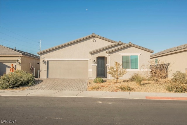 view of front of house featuring a garage