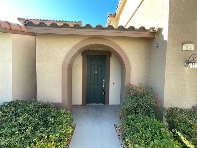 view of property entrance