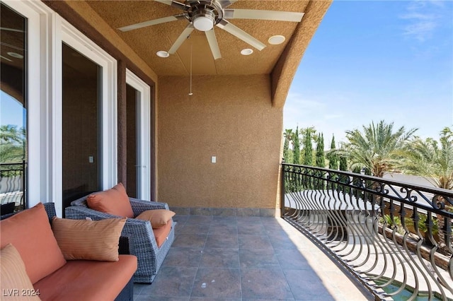 balcony with ceiling fan