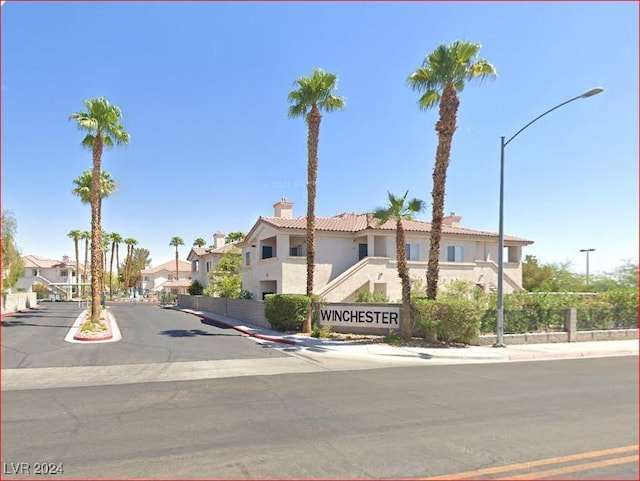 view of mediterranean / spanish-style house