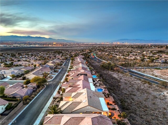 view of aerial view at dusk