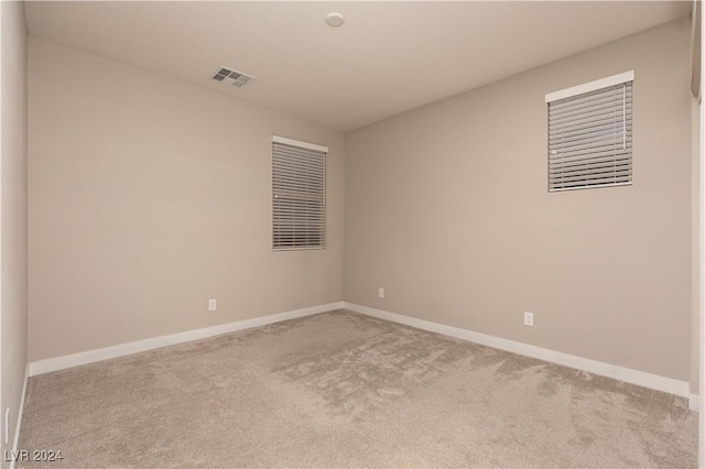 view of carpeted spare room