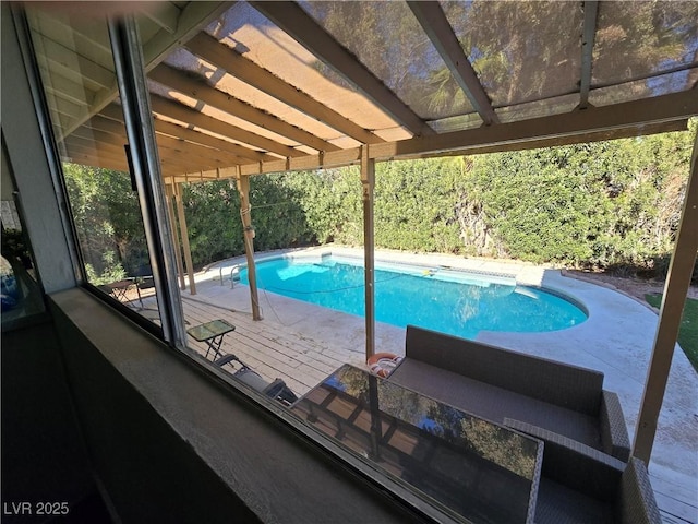 view of swimming pool featuring a patio