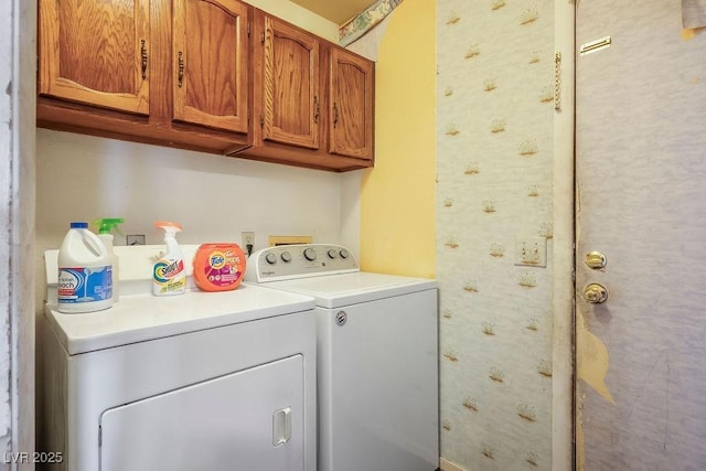 3609 Woodglen Ct, Las Vegas, NV 89108 - laundry room with washer and dryer, wallpapered walls, and cabinet space