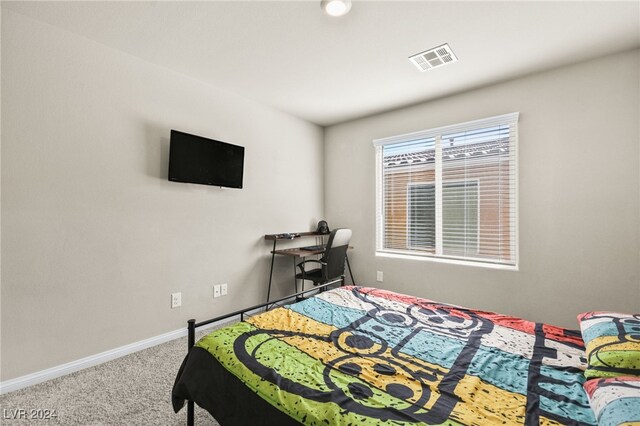 bedroom featuring carpet floors