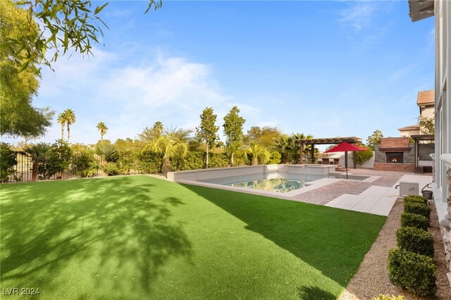 view of yard with a patio