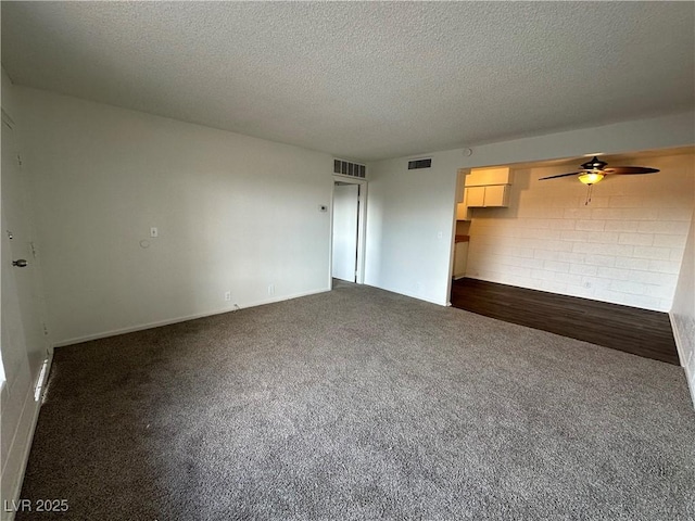 Listing photo 2 for 585 S Royal Crest Cir Unit 21, Las Vegas NV 89169