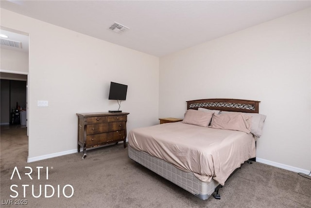 bedroom featuring carpet floors