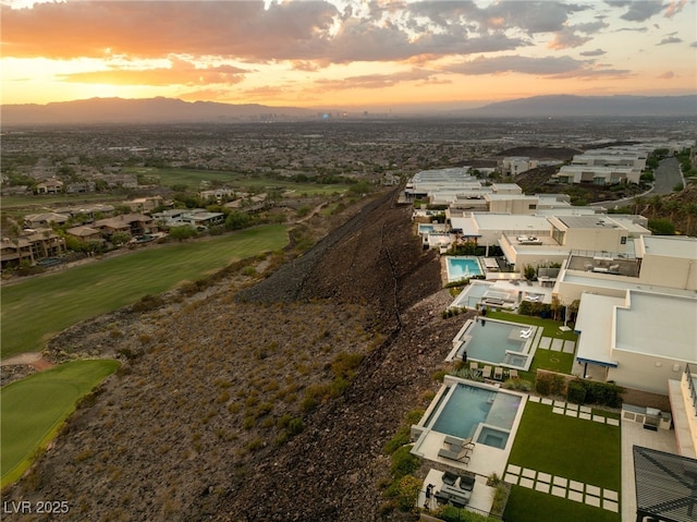 view of aerial view at dusk