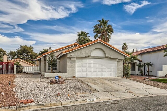 view of front facade with a garage