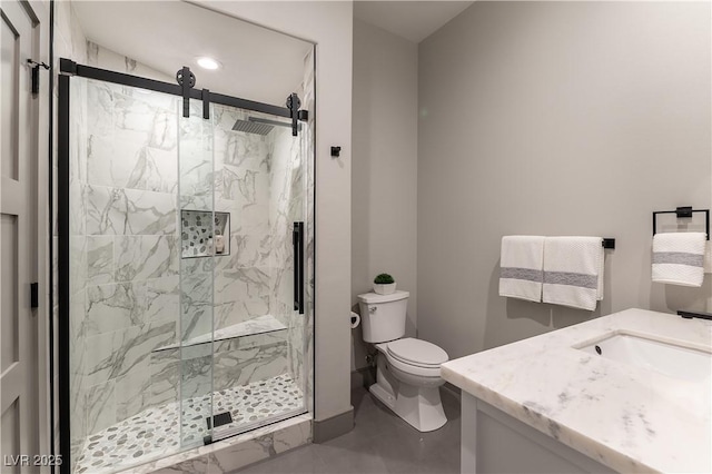 full bath with toilet, a marble finish shower, baseboards, vanity, and recessed lighting