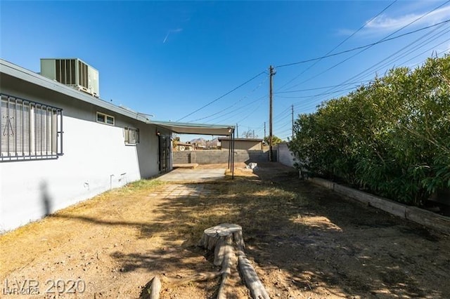 view of yard with cooling unit