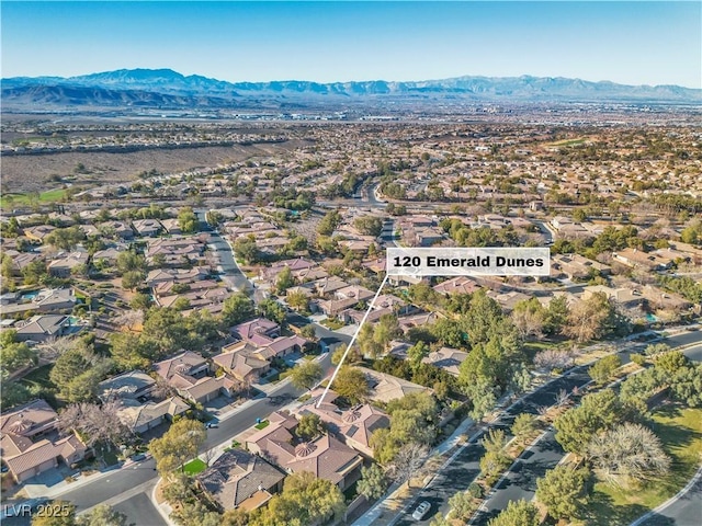 bird's eye view featuring a mountain view