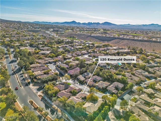 bird's eye view featuring a mountain view