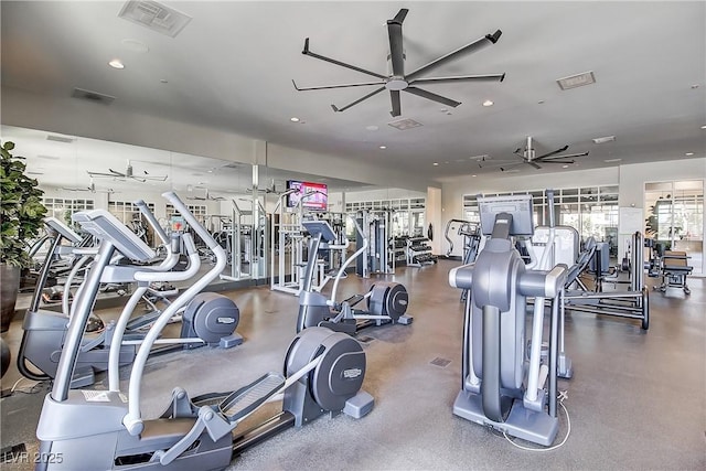 exercise room featuring ceiling fan