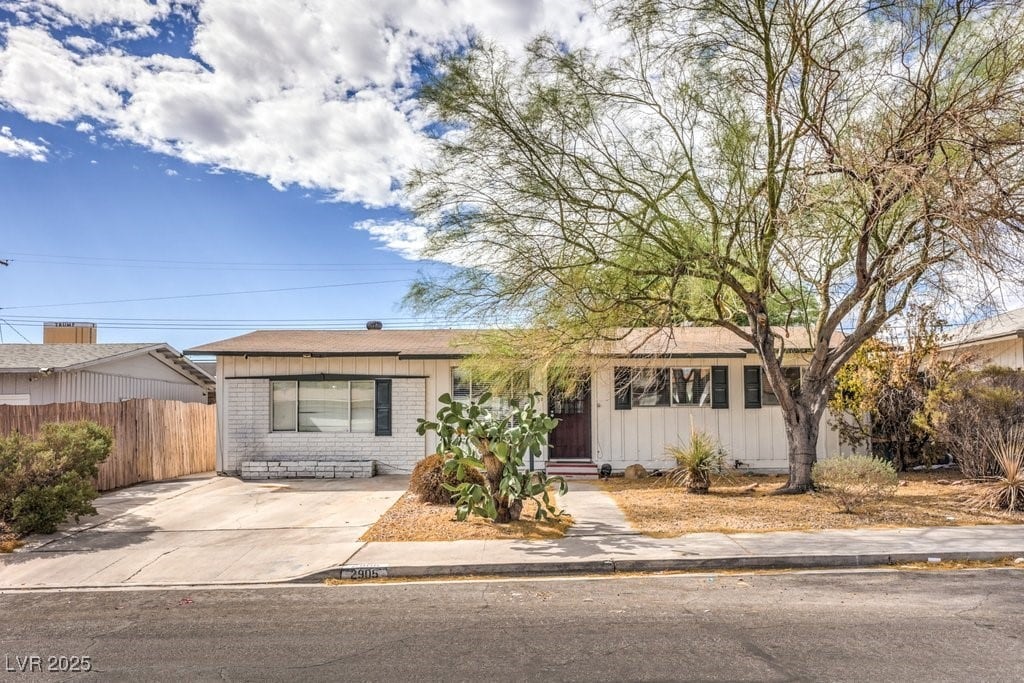 view of ranch-style house