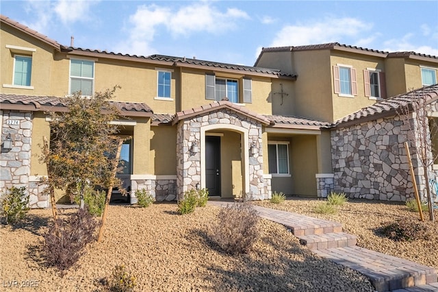 view of mediterranean / spanish-style house