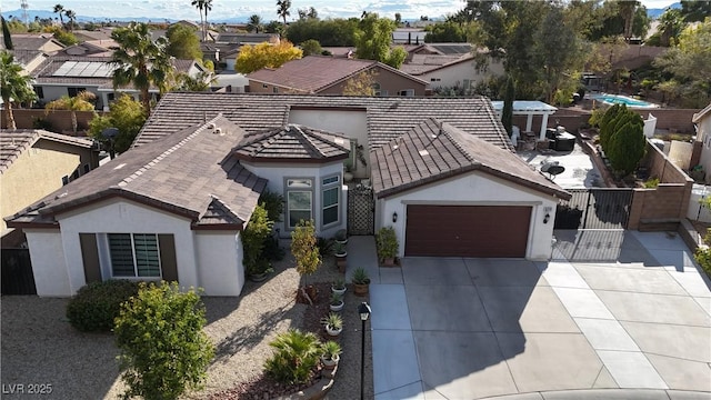 view of front facade featuring a garage