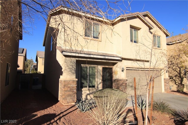 view of front of house featuring a garage