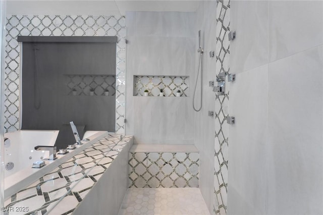 bathroom featuring a tile shower