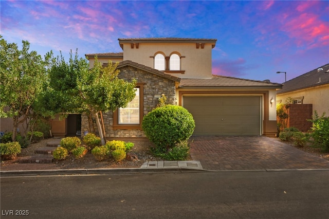 view of front of house featuring a garage