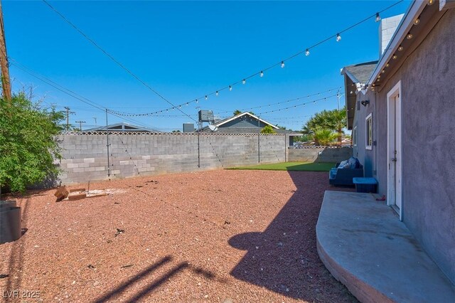 view of yard with a patio area