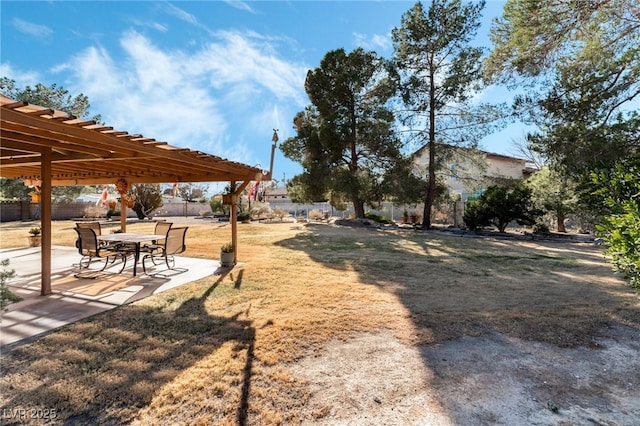 view of yard featuring a pergola and a patio area